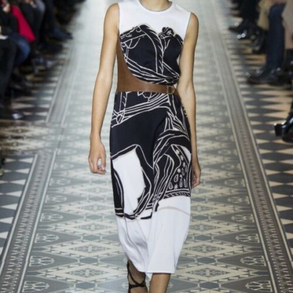 Coeur de Vague Aizhe navy graphic horse maxi dress with unique suede belt